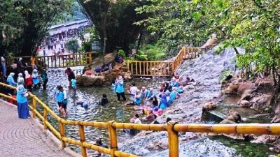 Wahana Spot Wisata Sari Ater Hotel Resort Subang Ramai Dikunjungi Wisatawan