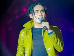 Charly Van Houten Bebaskan Royalti Lagu, Serukan Perdamaian di Tengah Polemik Industri Musik