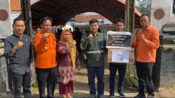 PT DAHANA Salurkan Bantuan untuk Korban Pergerakan Tanah di Purwakarta