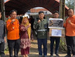 PT DAHANA Salurkan Bantuan untuk Korban Pergerakan Tanah di Purwakarta