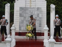 Ziarah dan Tabur Bunga, Polres Majalengka Kenang Jasa Pahlawan di Hari Bhayangkara ke-79