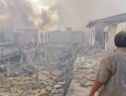 Duka Kebakaran Kapuk Muara, Warga Bertahan di Pengungsian dengan Fasilitas Minim