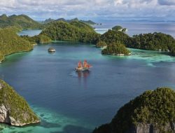 Senator Papua Barat Daya Bantah Warga Asli Dukung Penambangan Nikel di Raja Ampat