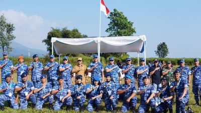 PUSPOTDIRGA TNI AU Gelar Sertifikasi Pilot dan Instruktur Paralayang di Bukit Santiong Subang