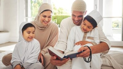 Tips Membangun Rumah Tangga Harmonis Meski Sibuk Mengasuh Anak