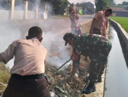 Cegah DBD, Warga Patokbeusi Subang Bergerak Bersama Berburu Sarang Nyamuk
