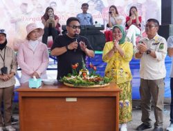 Hadiri Milangkala Desa Cisaga, Bupati Subang Kembali Bicara Soal Jalan dan Penerang Jalan
