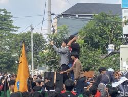 Ribuan Mahasiswa Sukabumi Gelar Aksi “Gerakan Amarah Rakyat”, Suarakan 11 Tuntutan