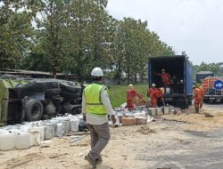 Tabrakan Dua Truk di Tol Cipali KM 73 Purwakarta, Muatan Berserakan di Jalan
