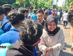 Berlangsung Damai, Aksi Mahasiswa di Subang Diakhiri dengan Salam Hangat di DPRD