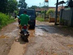 PUPR Subang Kebut Perbaikan Jalan, 10 Titik di Kecamatan Cikaum Siap “Leucir” Tahun In