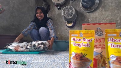 Dari Ikan yang Terbuang, Ibu Muda asal Blanakan Subang Eka Mustika Raup Cuan Puluhan Juta per Bulan