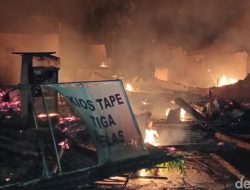 20 Kios Oleh-oleh di Purwakarta Ludes Terbakar