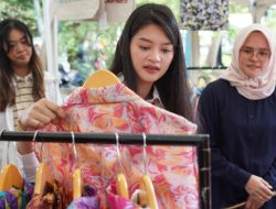 Hari Batik Nasional, Ega Anjani Ajak Masyarakat Subang Cintai Batik Sehari-hari