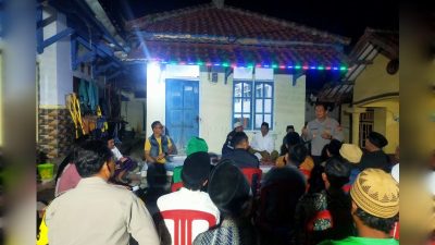 ‎Breaking NEWS: Polisi Selidiki Penemuan Mayat Anak di Toilet Masjid Argapura