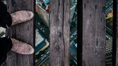 Yuk Kita Kenali Apa Itu Vertigo, Penyebab dan Gejalanya!