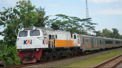 KA Purwojaya Anjlok di Bekasi, Seluruh Penumpang Selamat