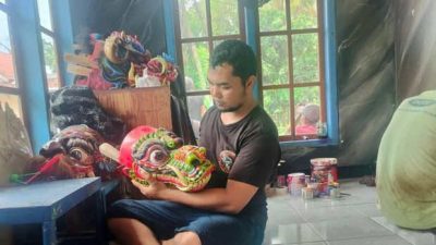 Dari Bengkel Sederhana di Pangandaran, Barong Karya Anak Muda Ini Tembus Pasar Dunia