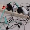 Awas! Ada Bahaya Mengintai di Balik Kebiasaan Lupa Mencabut Charger dari Stopkontak