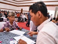 Pemprov Jabar Berikan Bantuan Uang Kontrakan untuk 379 Warga Terdampak Penertiban Bangunan Liar di Karawang