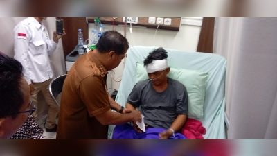 ‎Bupati Majalengka Tinjau Korban Laka Peziarah di RSUD Sumedang,
