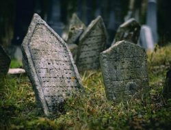 Hikmah Ziarah Kubur dalam Islam, Salah Satunya Mengingat Kematian!