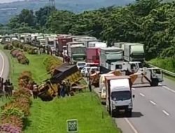 Laka Beruntun di Tol Cipali KM 72+400, Lima Orang Meninggal Dunia