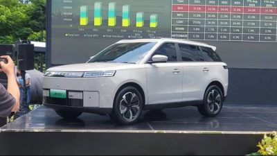 Strategi Harga Agresif, Jaecoo J5 EV Kuasai Panggung GJAW 2025