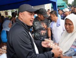 Bupati Bogor Bagikan Ribuan Paket Telur Gratis di CFD, Warga Antusias Sambut Program Gizi