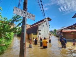 Warga Dayeuhkolot Kembali Dilanda Banjir, Aktivitas Warga Lumpuh