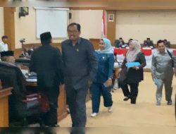 ‎Fraksi PDIP Walk Out dari Sidang Paripurna DPRD Majalengka Bahas Pencabutan Perda Dana Cadangan BIJB‎‎