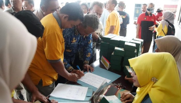 Resmi Diluncurkan di 30 Kecamatan, Bupati Subang Tegaskan Layanan Adminduk Gratis dan Anti Pungli