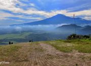 Memadukan Adrenalin dan Keindahan Alam, Yuk Sambut Libur Nataru dengan Terbang Paralayang di Gunung Panten!