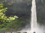 Menenangkan dan Menyegarkan, Yuk Lepas Penat di Curug Ciparay Tasikmalaya!