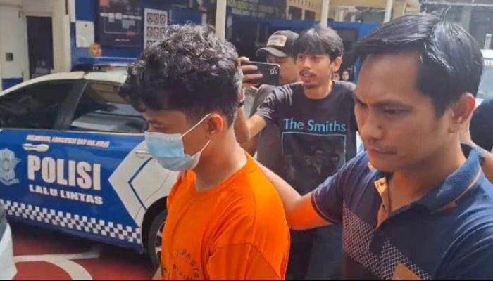 Polisi Ungkap Motif Pelaku Teror Bom 10 Sekolah di Depok