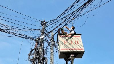 Pemkot Bandung Lanjutkan Migrasi Kabel Udara ke Bawah Tanah, Tuntaskan 15 Ruas Prioritas