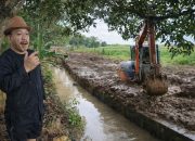 Kades Jabong Bangun Saluran Air Baru, Dukung Kelancaran Irigasi Pertanian Warga di Subang