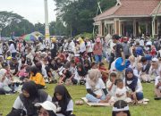 Antusiasme Warga Subang Warnai Funwalk HUT ke-34 BPR Bangunarta di Alun-Alun