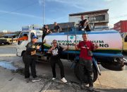 Banjir Akibat Tanggul Jebol Rendam Ciasem, Perumda TRS Turun Langsung Salurkan Bantuan dan Pulihkan Layanan Air
