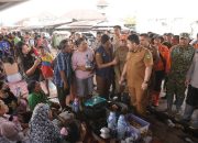 Ratusan Warga Pamanukan Subang Masih Mengungsi di Bawah Jembatan