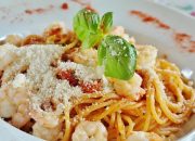 Resep Mie Goreng Sosis Keju Simpel untuk Bekal Anak