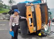 Kronologi Kecelakaan Beruntun di Tol Cisumdawu Terungkap