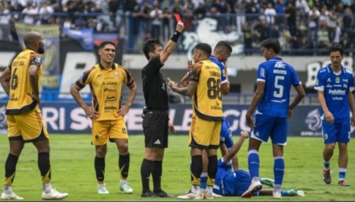 Pelatih Persija Murka, Tubarao Dinilai Tak Dewasa Saat Persija Hadapi Persib