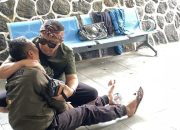 Tangis Anwar Pecah, Dorong Autopsi demi Ungkap Kematian Putranya di Sukabumi