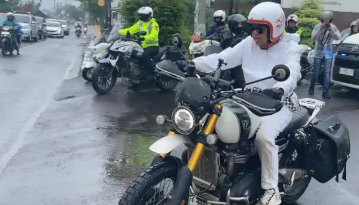 Dedi Mulyadi Gunakan Motor Triumph saat Safari Ramadan, Pajaknya Capai Jutaan Rupiah
