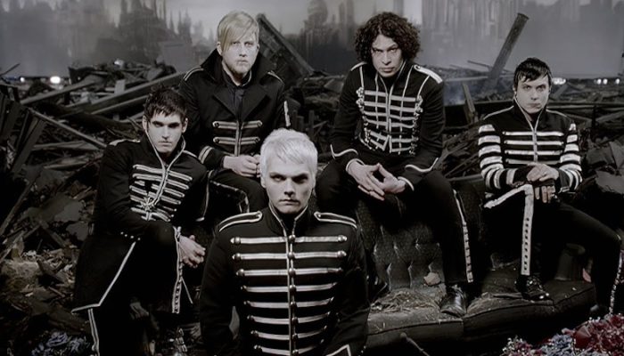 Membedah Cerita dan Lirik Lagu “Welcome To The Black Parade” dari My Chemical Romance
