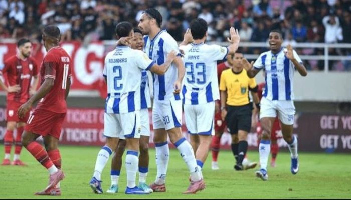 Pekan ke-19 Super League: Persib Kokoh, Persaingan Papan Atas Memanas