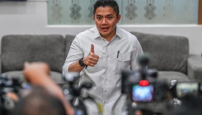 Istana Persilakan Kejati DKI Geledah Kementerian PU, Seskab Teddy: “Kita Terbuka untuk Hukum”