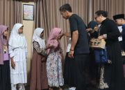 Belajar Kasus NTT, Kader PDIP Subang Adityarini Napitupulu Bagikan Tas dan Alat Tulis untuk Anak Sekolah