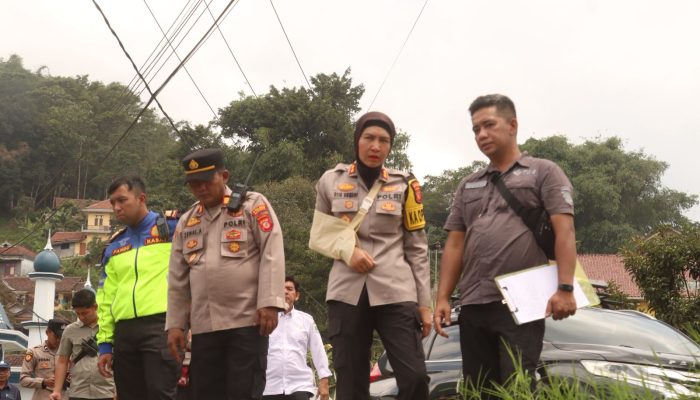 ‎Kapolres Majalengka dan Tim TAA Polda Jabar Selidiki Kecelakaan Elf di Cingambul Majalengka